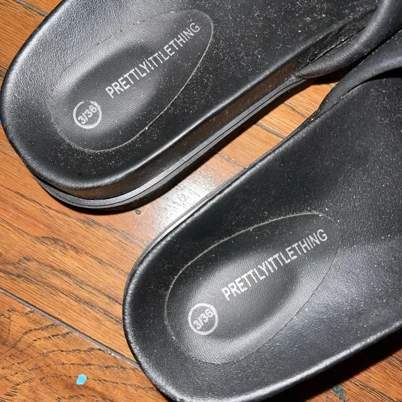 Platform - Picture 2 of 3